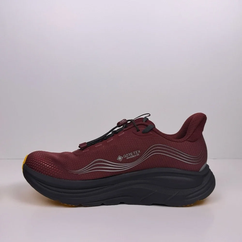 Hoka One One Clifton 11 GTX Running Shoes Men Sz 10 Maroon/Black 1176572 Sample